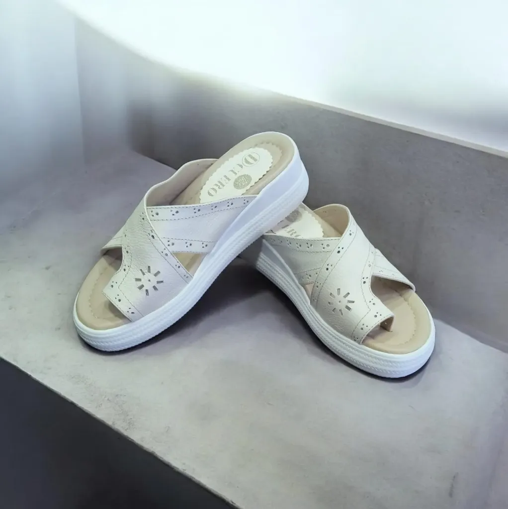 [0624] Sandalia Don Nicolas Tres Puntadas Beige Dama