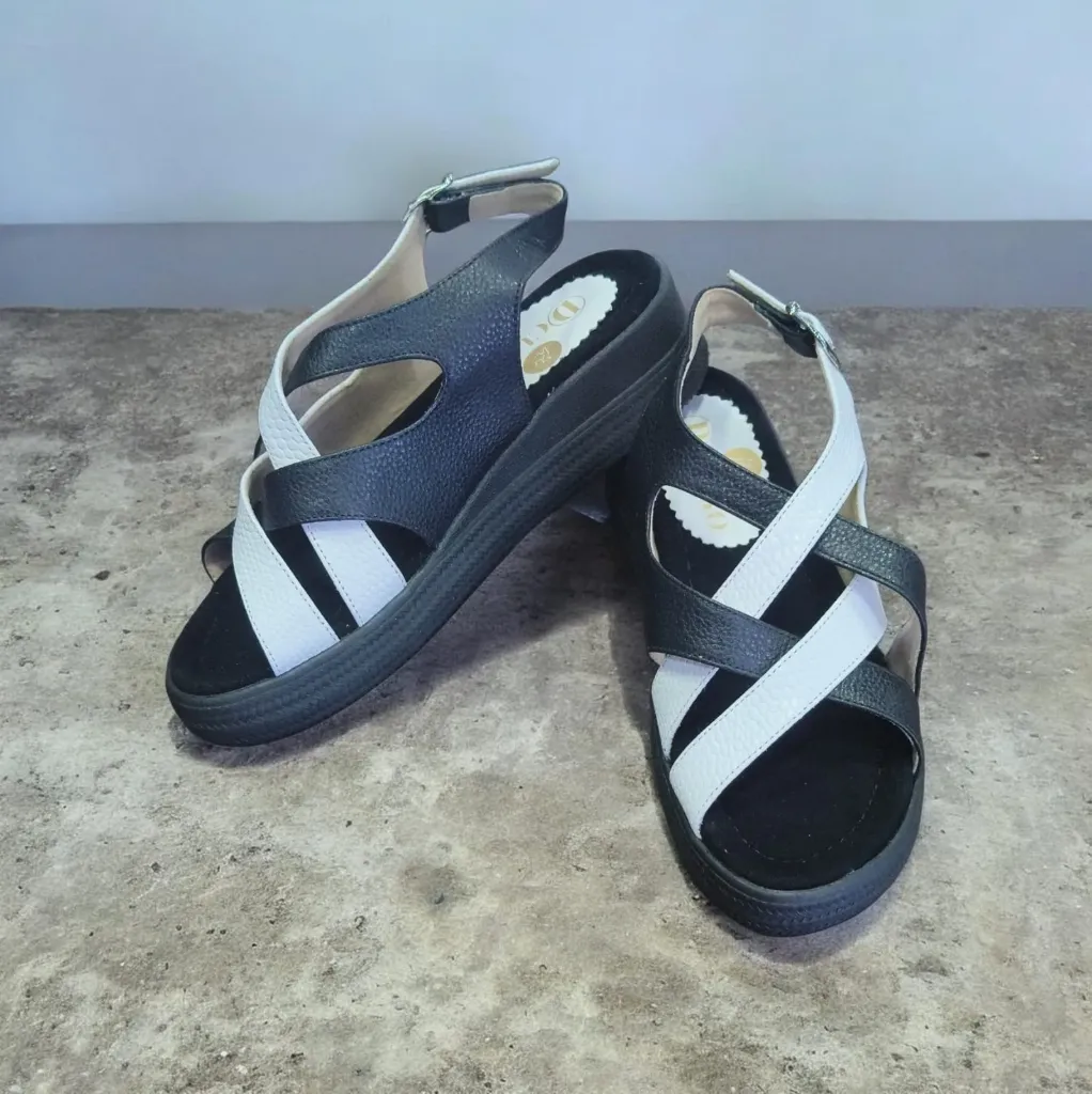 Sandalia Don Nicolas Negra Blanco Dama
