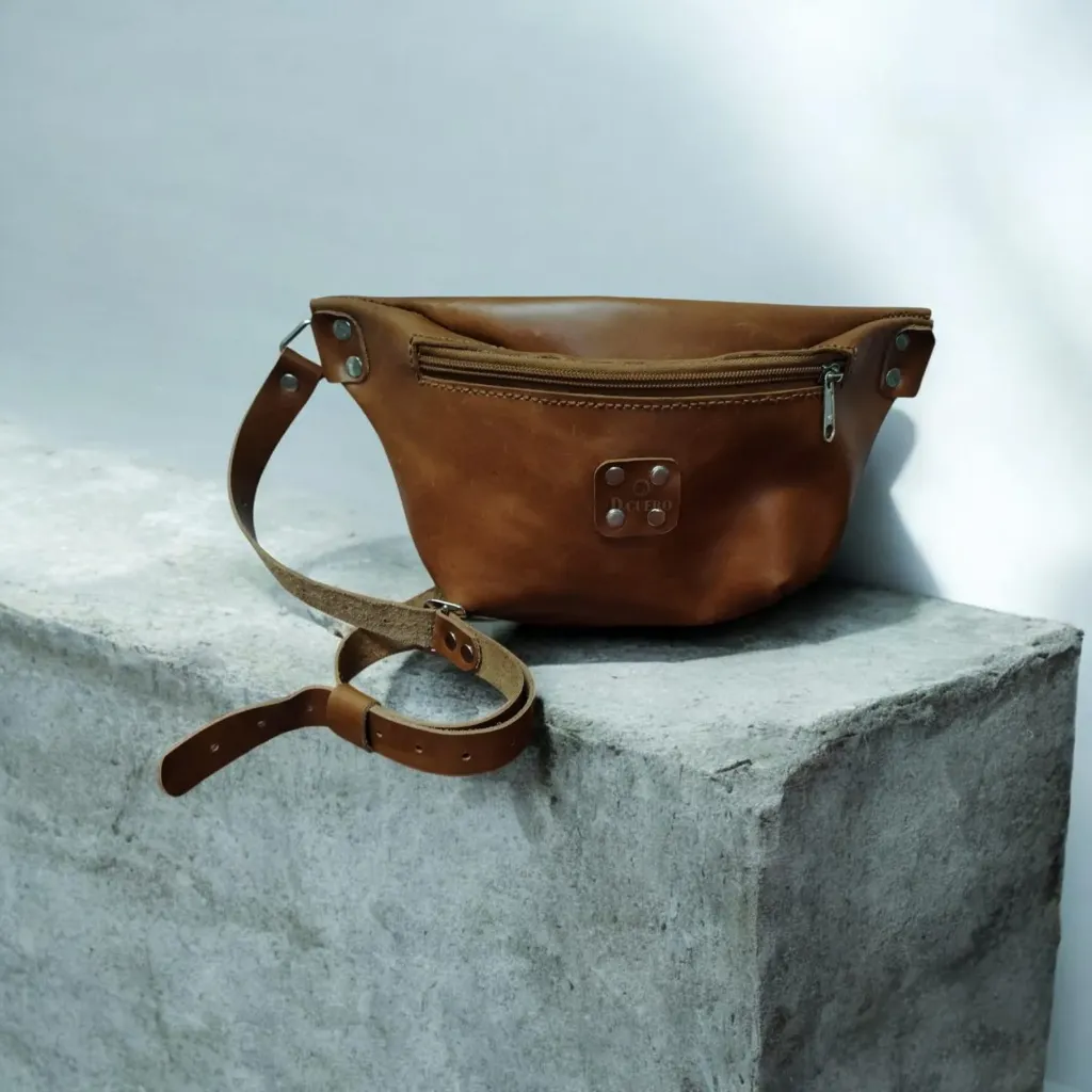 [0721] RIÑONERA ARTESANAL DCUERO UNISEX